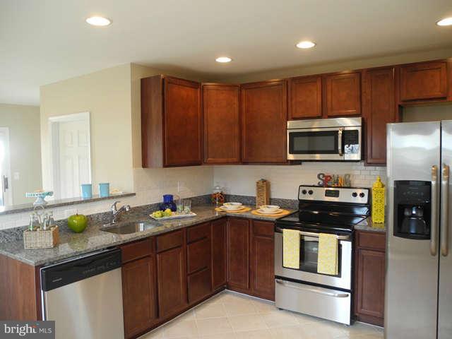 6715 Cornell Road Middle River, MD 21220 - Photo 5 of 22 Kitchen