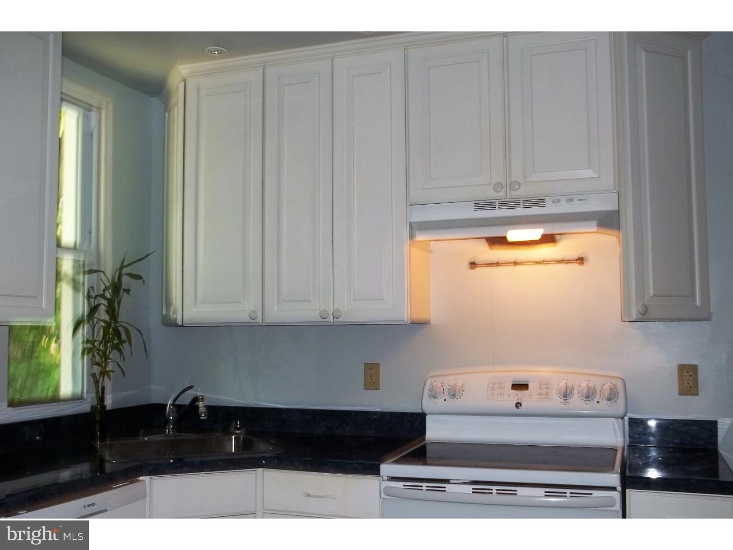 7940 Verree Road Philadelphia, PA 19111 - Photo 11 of 25 Kitchen