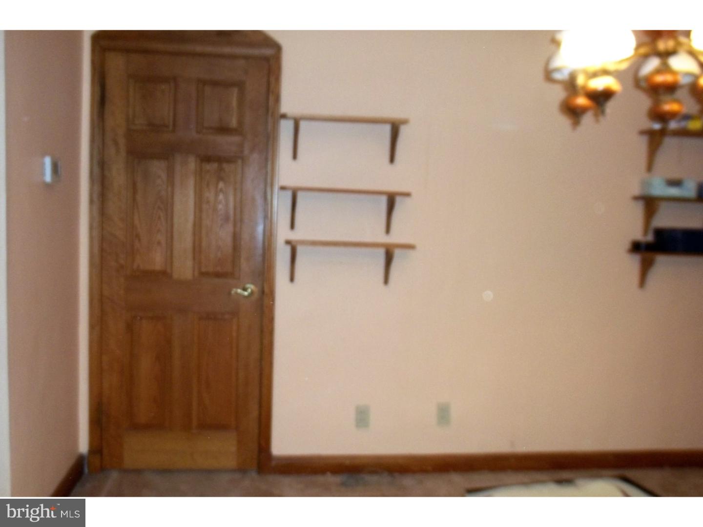 7940 Verree Road Philadelphia, PA 19111 - Photo 15 of 25 Dining Room