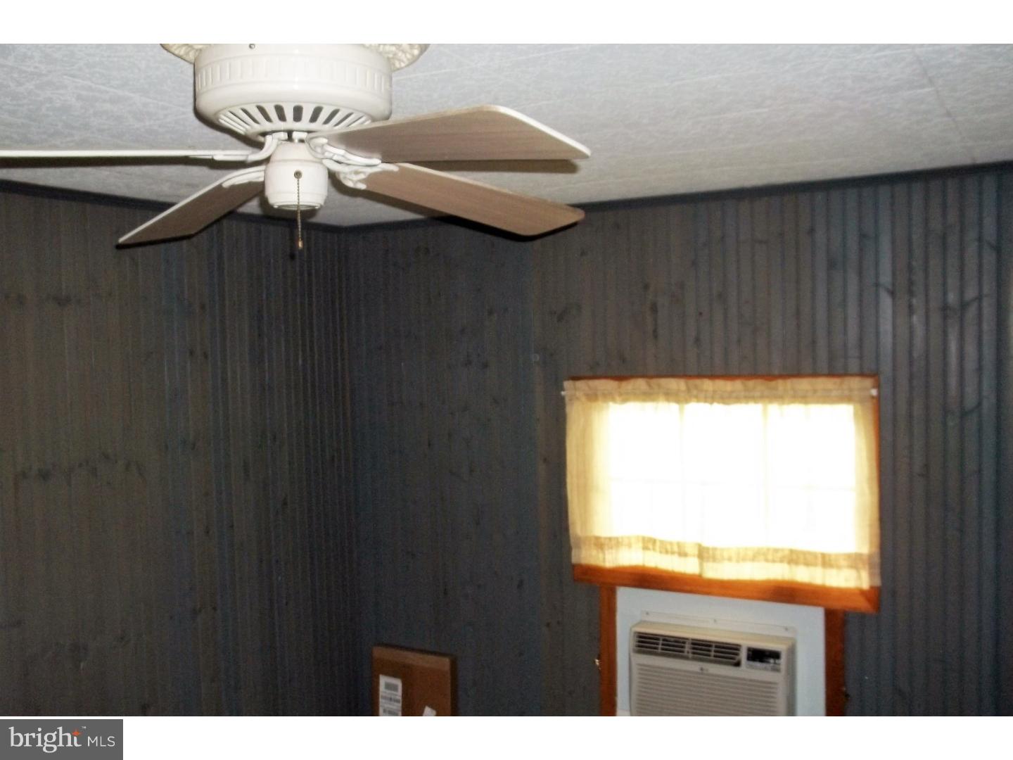 7940 Verree Road Philadelphia, PA 19111 - Photo 18 of 25 Family Room