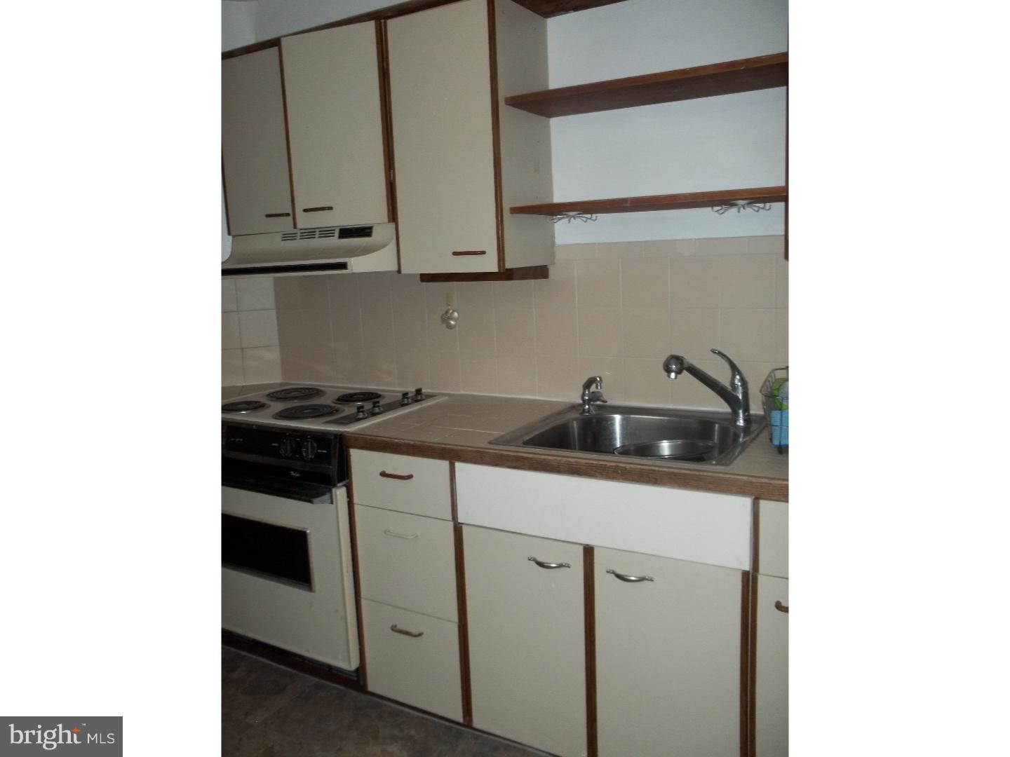 7940 Verree Road Philadelphia, PA 19111 - Photo 22 of 25 In-law Suite