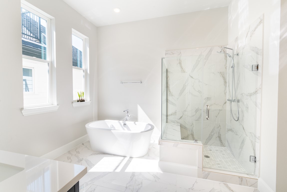 612 Delmar Street Houston, TX 77023 - Photo 8 of 19 Just makes you breathe in easy......escape.