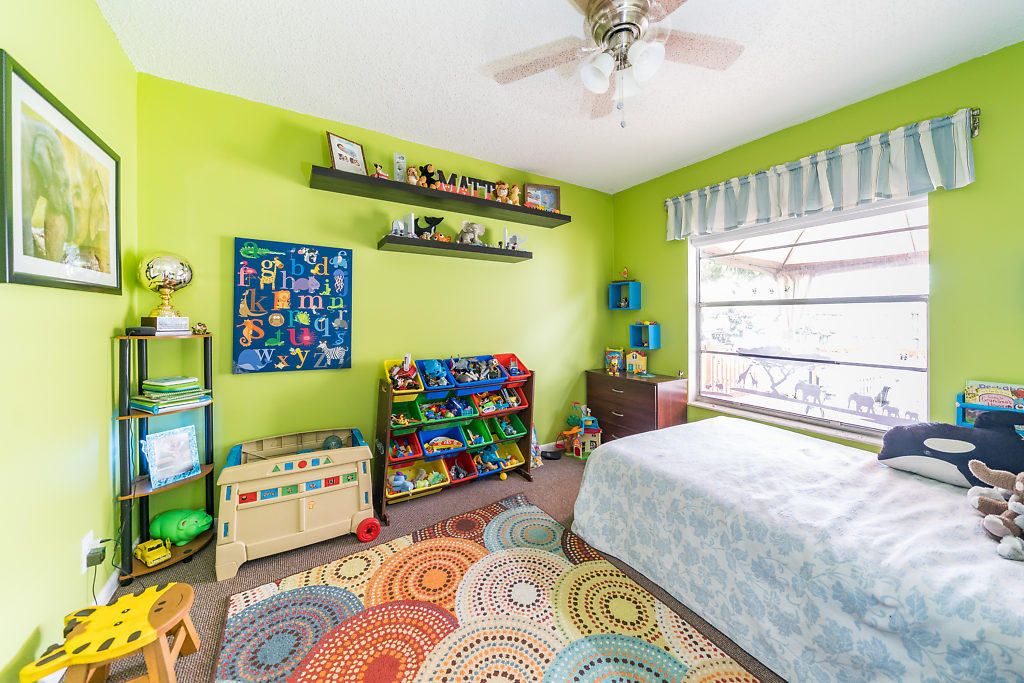 129 Banyan Circle Jupiter, FL 33458 - Photo 18 of 31 018-129BanyanCircle-Jupiter-FL-small
