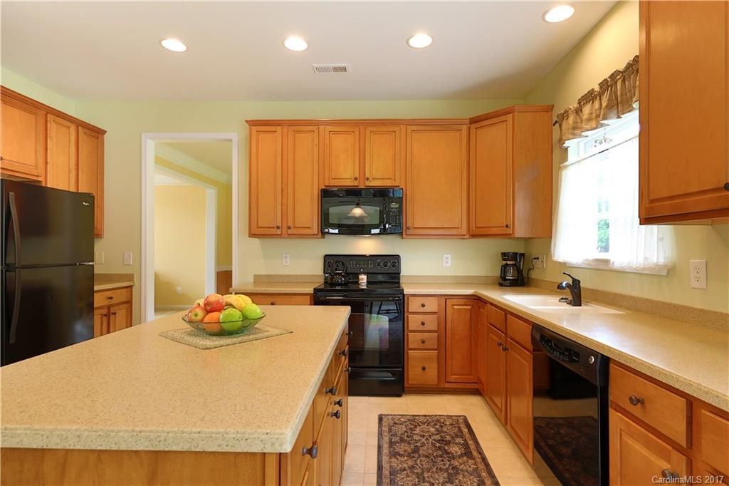 615 Panthers Way Fort Mill, SC 29708 - Photo 9 of 24