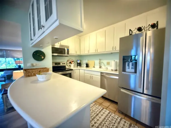 $4,250 | 501 Hahaione Street, Unit 4L, Honolulu, HI 96825