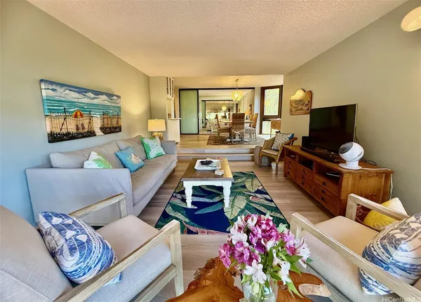 $4,250 | 501 Hahaione Street, Unit 4L, Honolulu, HI 96825