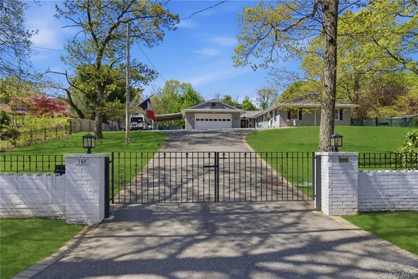 $1,275,000 | 197 Stony Hollow Road, Greenlawn, NY 11740