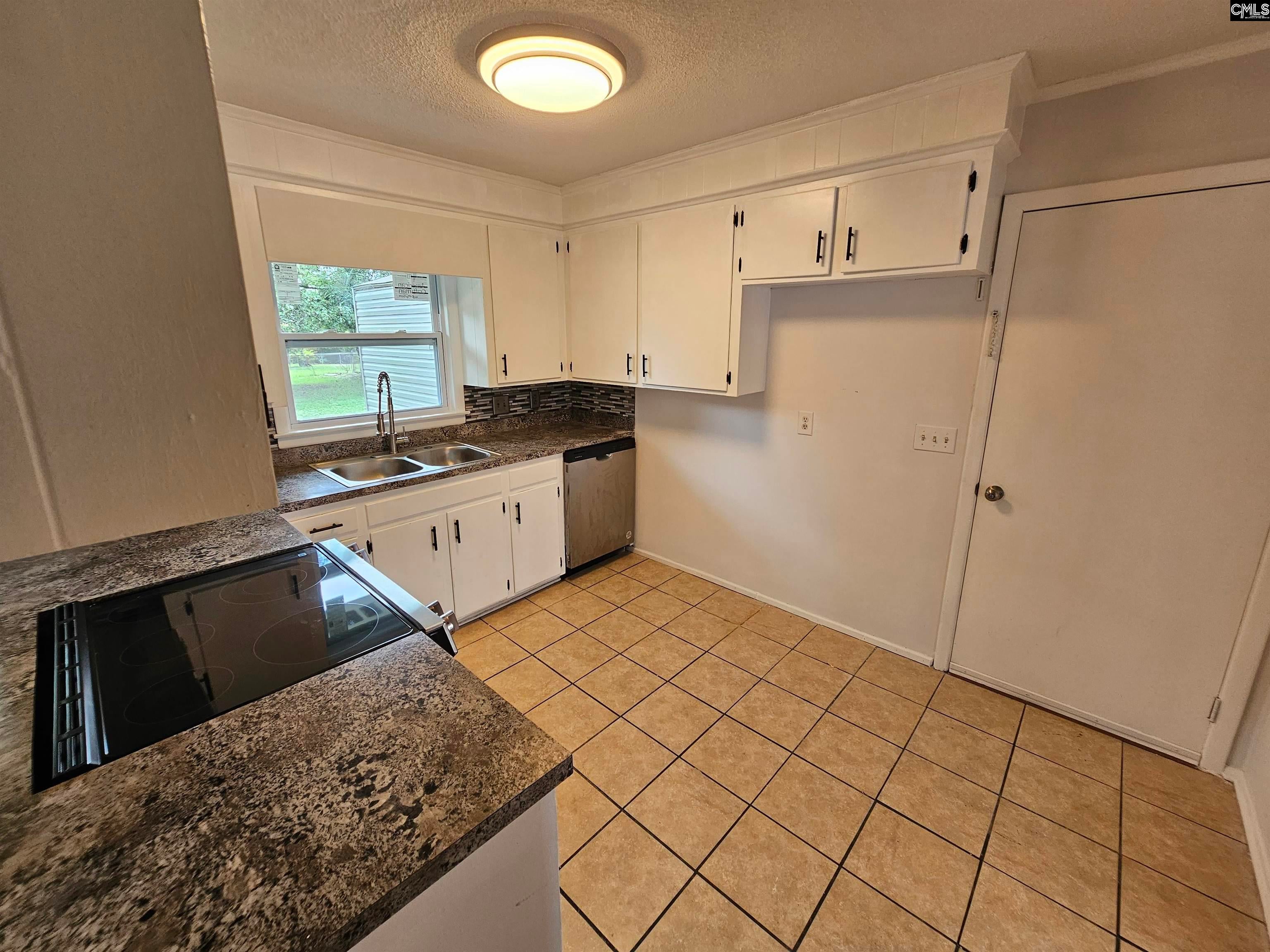 8220 Hunt Club Road Columbia, SC 29223 - Photo 8 of 30