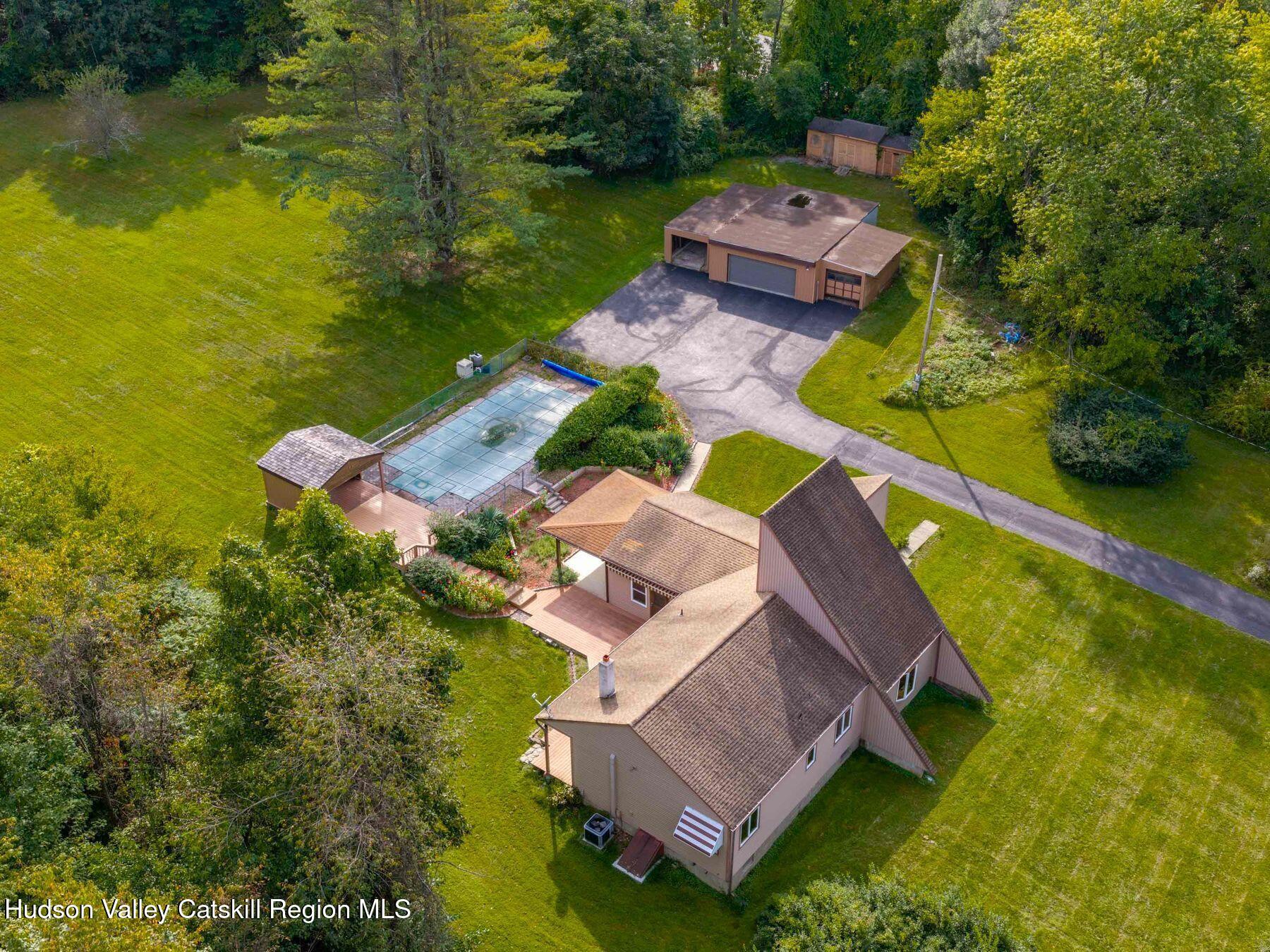 33 Reservoir Road Marlboro, NY 12542 - Photo 13 of 52 photo_online_013