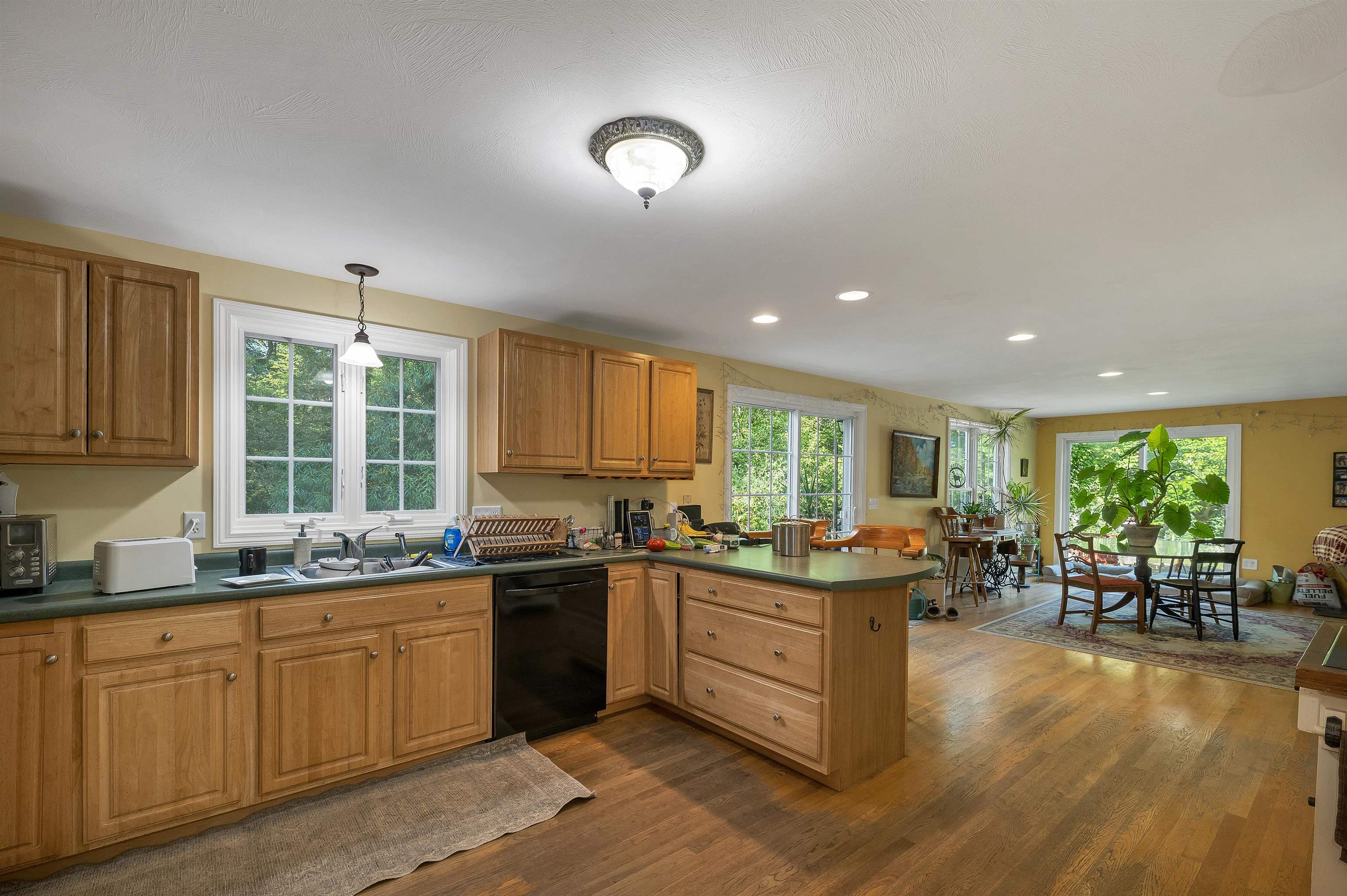 2100-2102 Dover Road Epsom, NH 03234 - Photo 11 of 60 Gallery Image 11