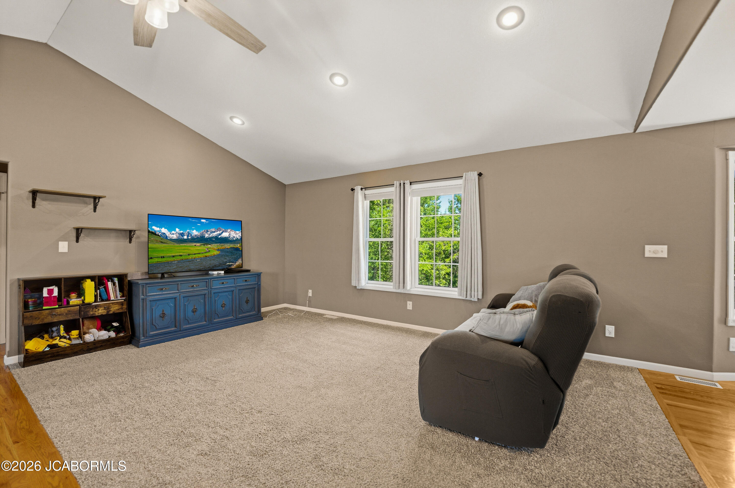 1205 Choctaw Ridge Drive Holts Summit, MO 65043 - Photo 3 of 50