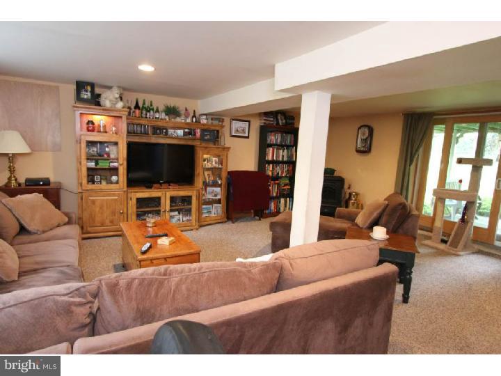 1363 Ridgeview Circle Downingtown, PA 19335 - Photo 16 of 24 Family Room
