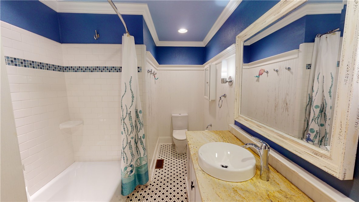 408 Rock Creek Road Clemson, SC 29631 - Photo 16 of 26 2nd bathroom