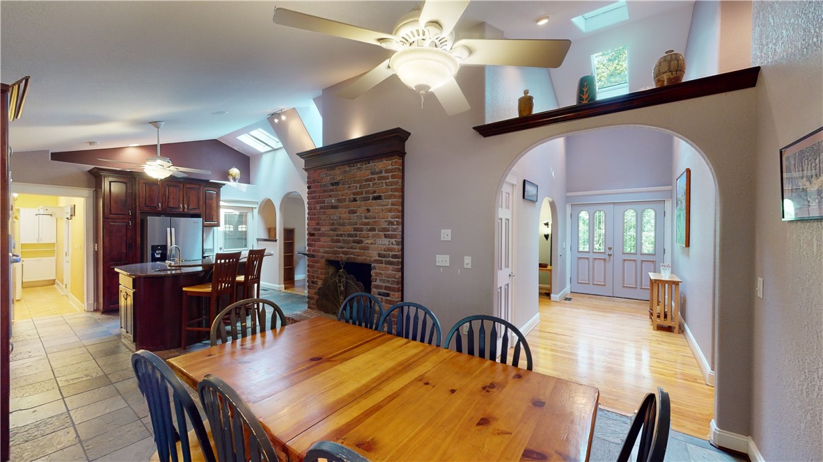 408 Rock Creek Road Clemson, SC 29631 - Photo 6 of 26