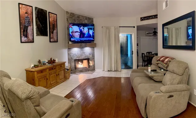 $445,950 | 533 Calypso Drive, Henderson, NV 89002