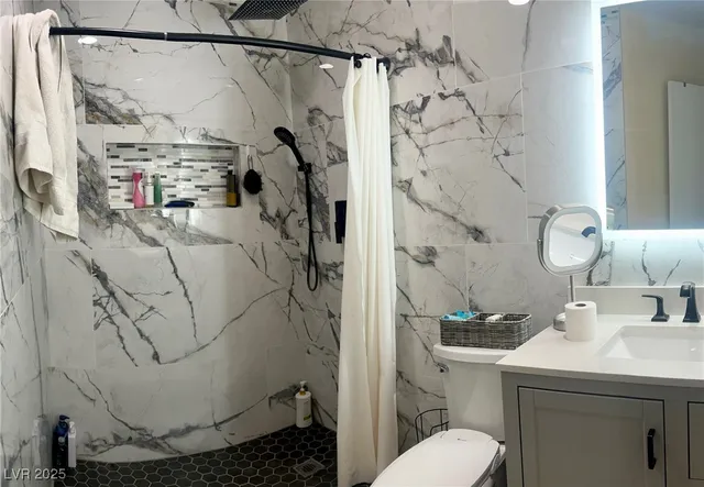 $445,950 | 533 Calypso Drive, Henderson, NV 89002