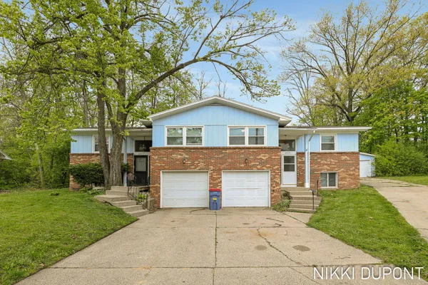 $469,000 | 2417-2419 Edgewood Avenue Southeast, Grand Rapids, MI 49546