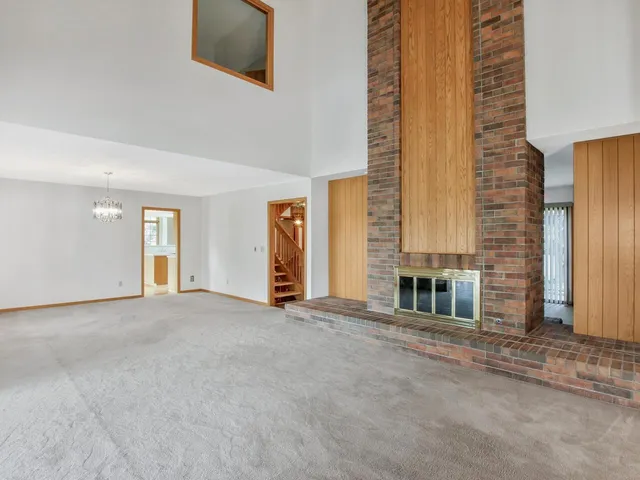 $625,000 | 405 Country Club Road, Arkansas City, KS 67005