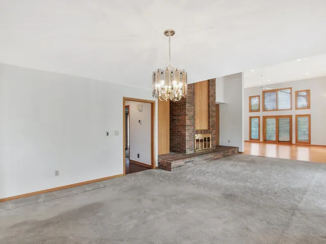 $625,000 | 405 Country Club Road, Arkansas City, KS 67005