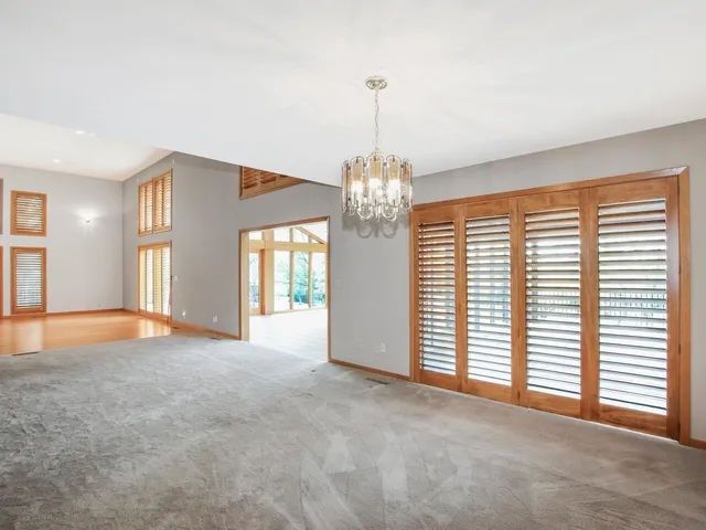 $625,000 | 405 Country Club Road, Arkansas City, KS 67005