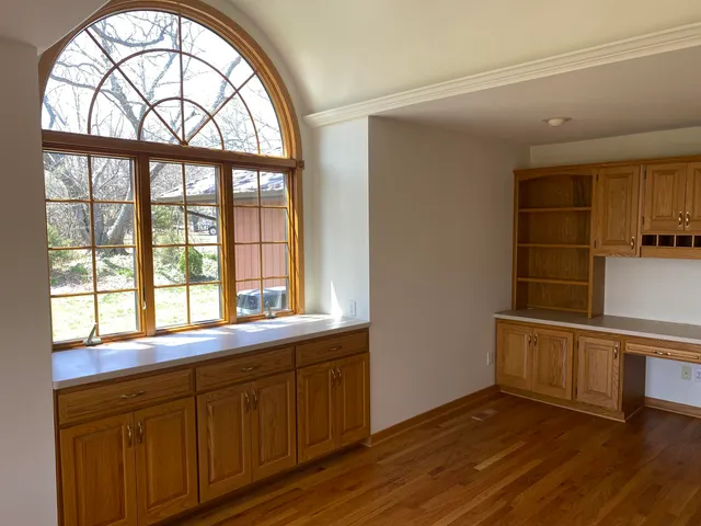 $625,000 | 405 Country Club Road, Arkansas City, KS 67005