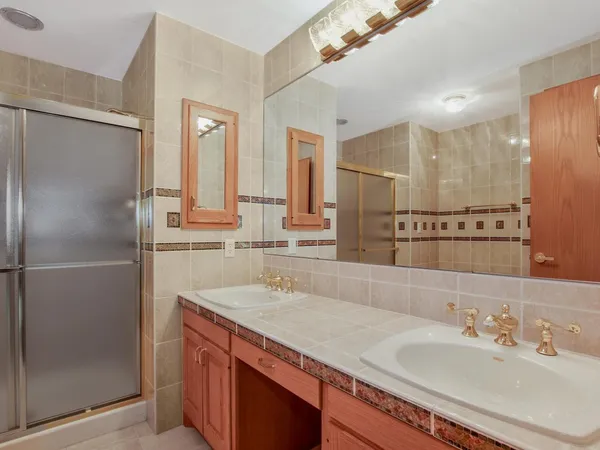 $625,000 | 405 Country Club Road, Arkansas City, KS 67005