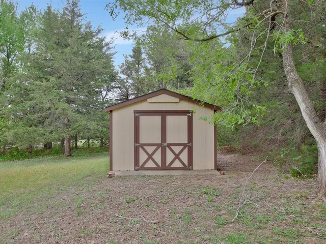 $625,000 | 405 Country Club Road, Arkansas City, KS 67005