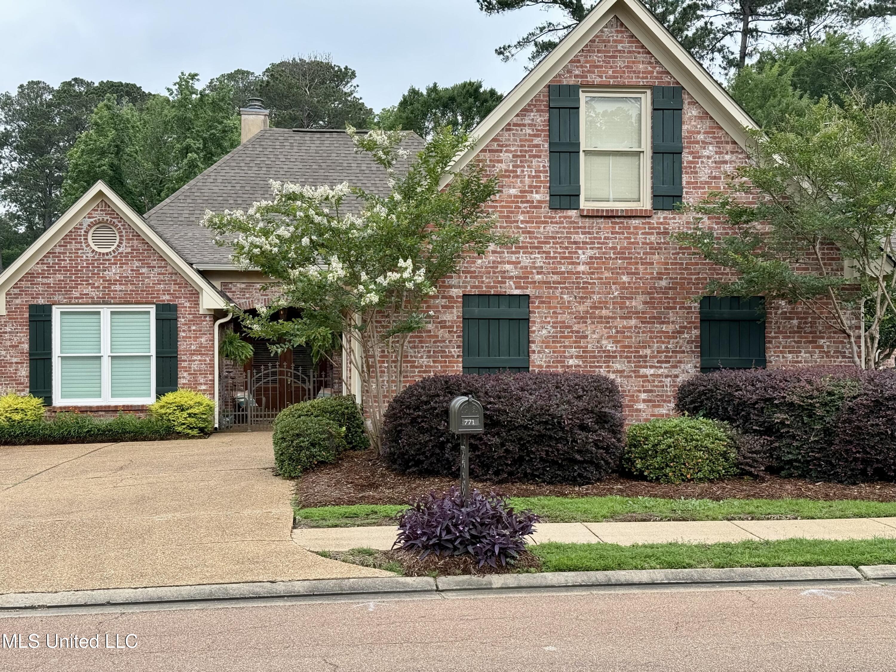 771 Versailles Drive Ridgeland, MS 39157 - Photo 2 of 15 IMG_3138