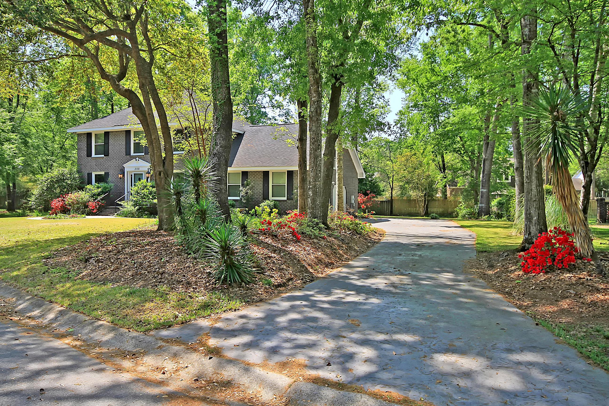 308 High Grove Road Summerville, SC 29485 - Photo 6 of 45 308 High Grove