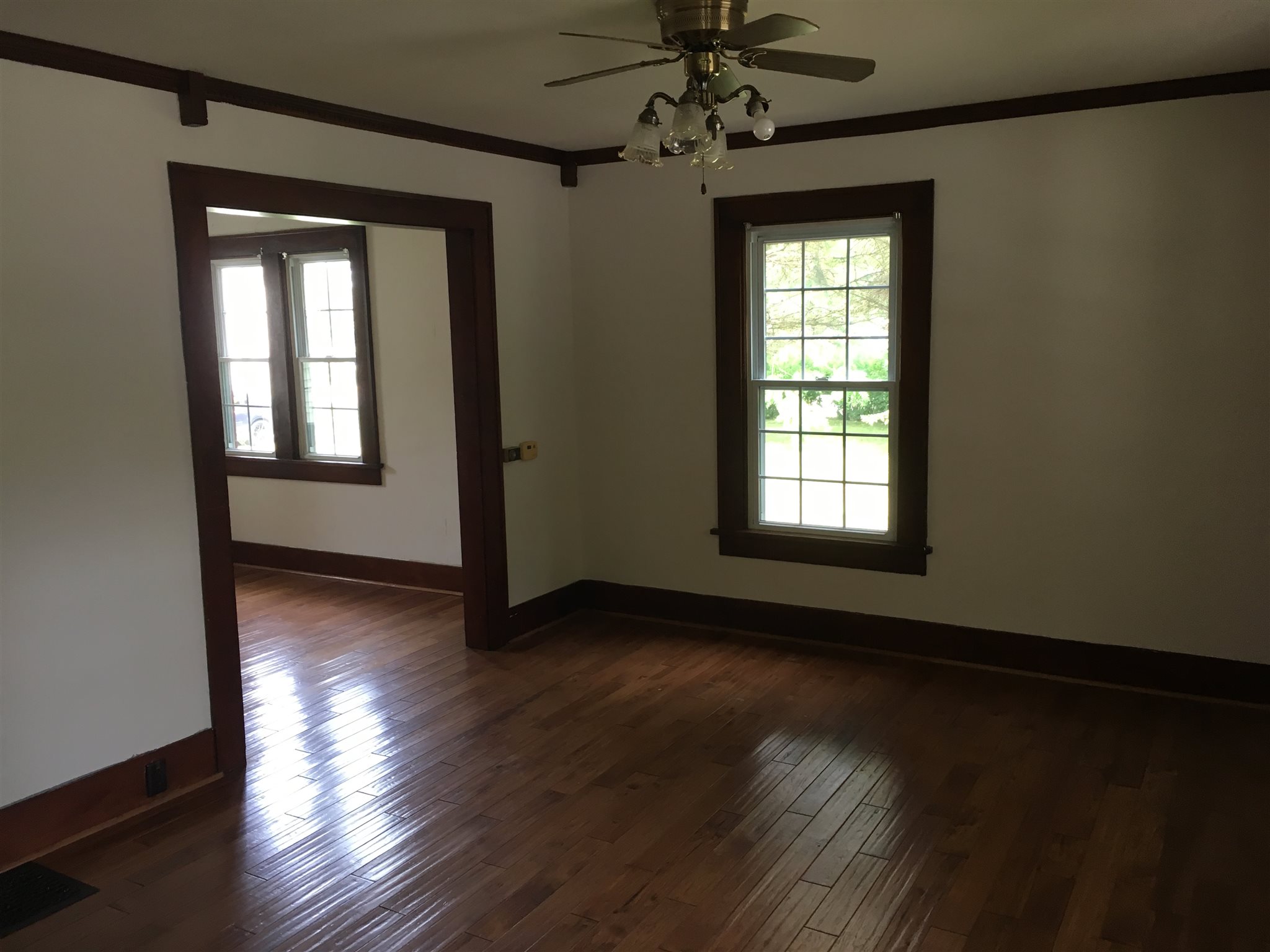 212 South 5th Street Decatur, IN 46733 - Photo 3 of 17