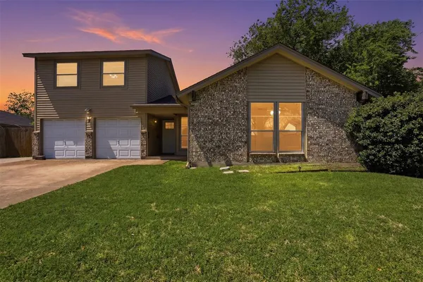 $349,900 | 6021 Dusty Road, Watauga, TX 76148