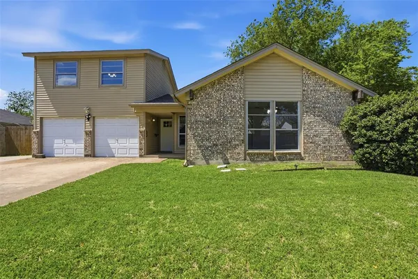 $349,900 | 6021 Dusty Road, Watauga, TX 76148