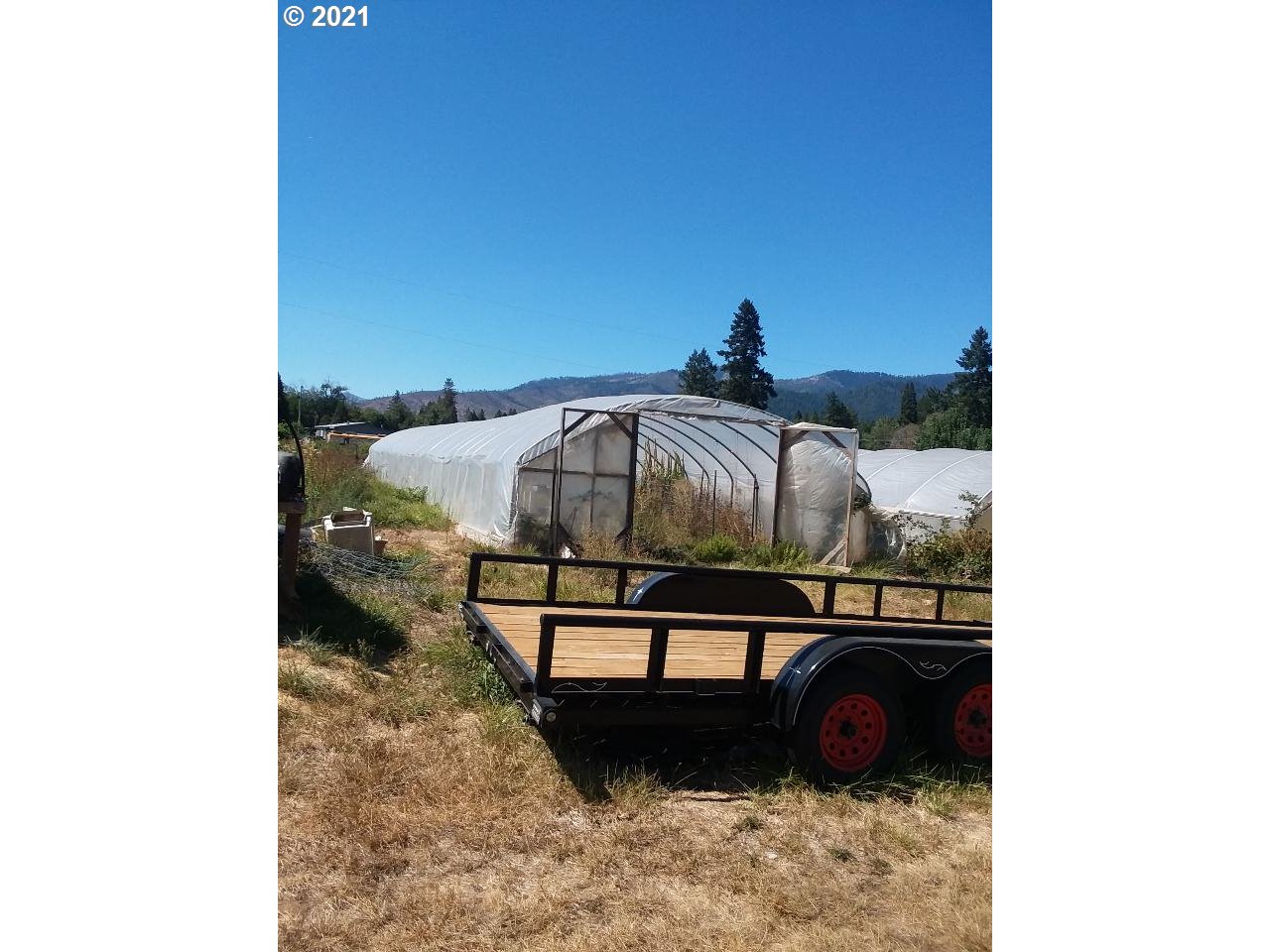 911 Deer Creek Road Selma, OR 97538 - Photo 7 of 19 Gallery Image 7