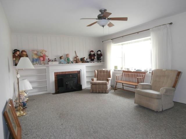 1140 Persinger Road Southwest Roanoke, VA 24015 - Photo 10 of 20 Living Room