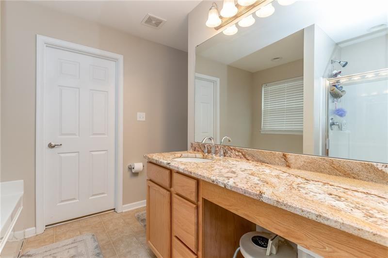 184 Broadstone Drive Mars, PA 16046 - Photo 13 of 24