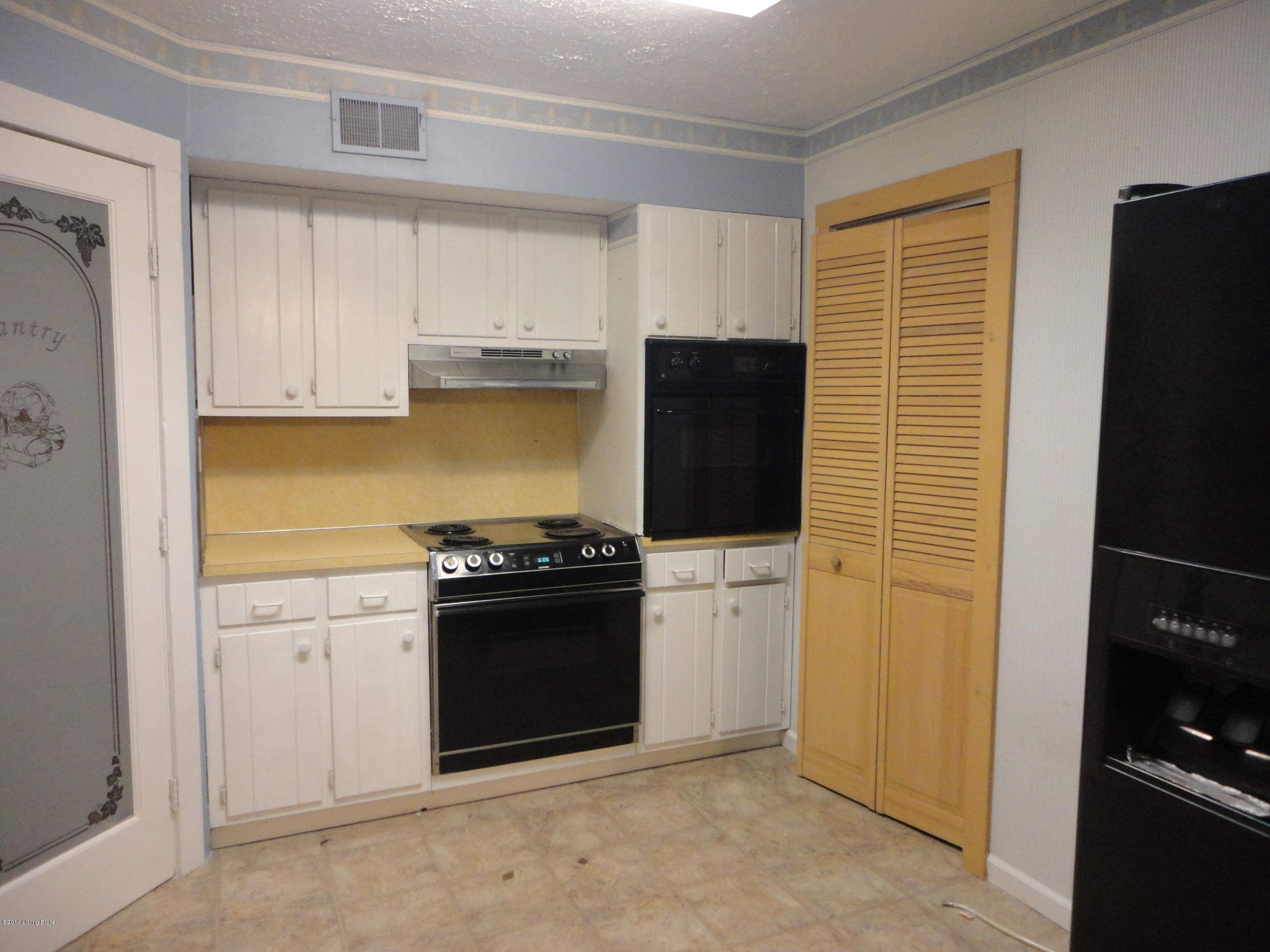491 Winding Hollow Road Lebanon Junction, KY 40150 - Photo 5 of 16 DSC02291