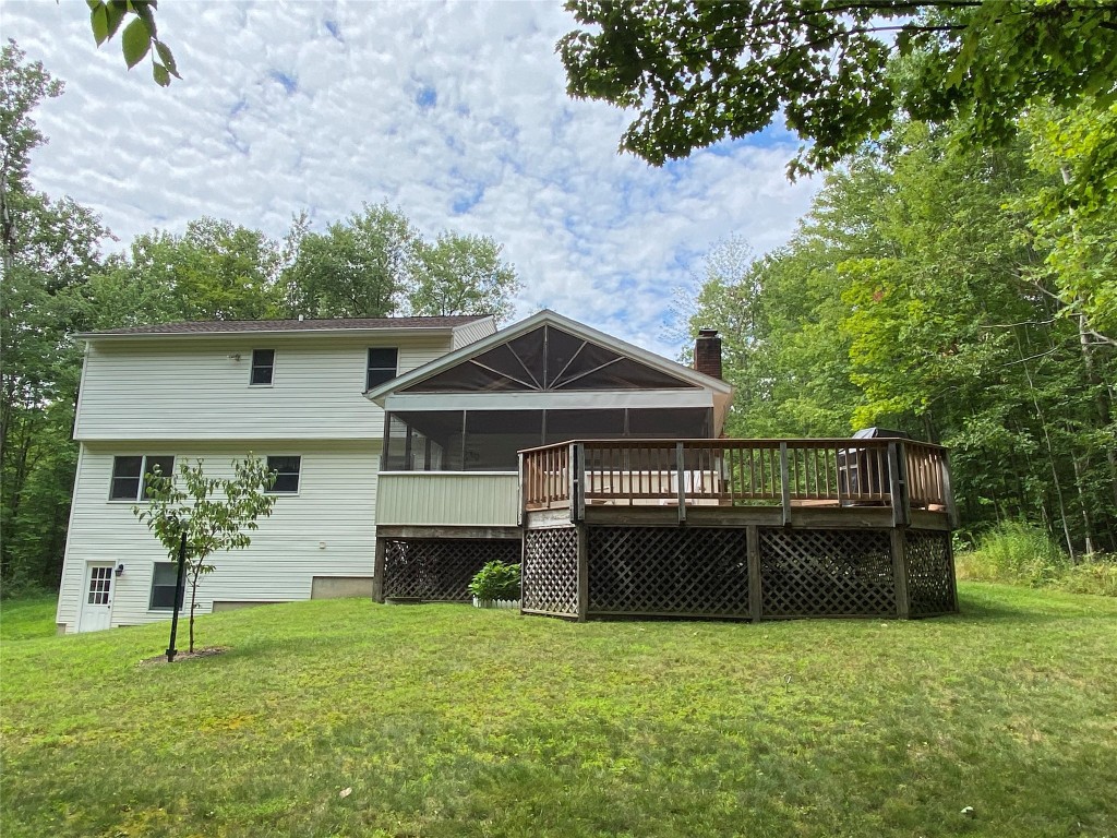 4598 Foster Valley Road Endicott, NY 13760 - Photo 4 of 37 Gallery Image 4