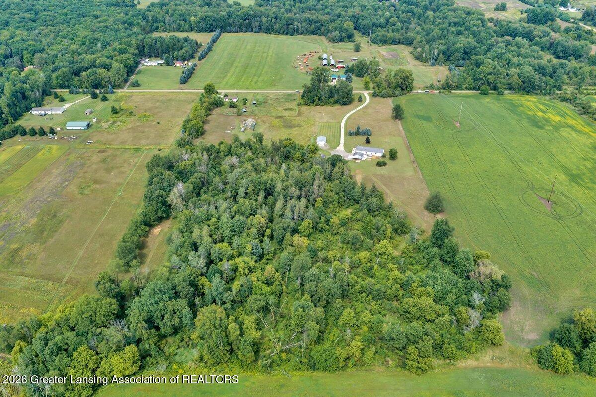 11791 Roggy Road Sumner, MI 48889 - Photo 45 of 53 DJI_20260904141450_0500_D_ADNPHOTO
