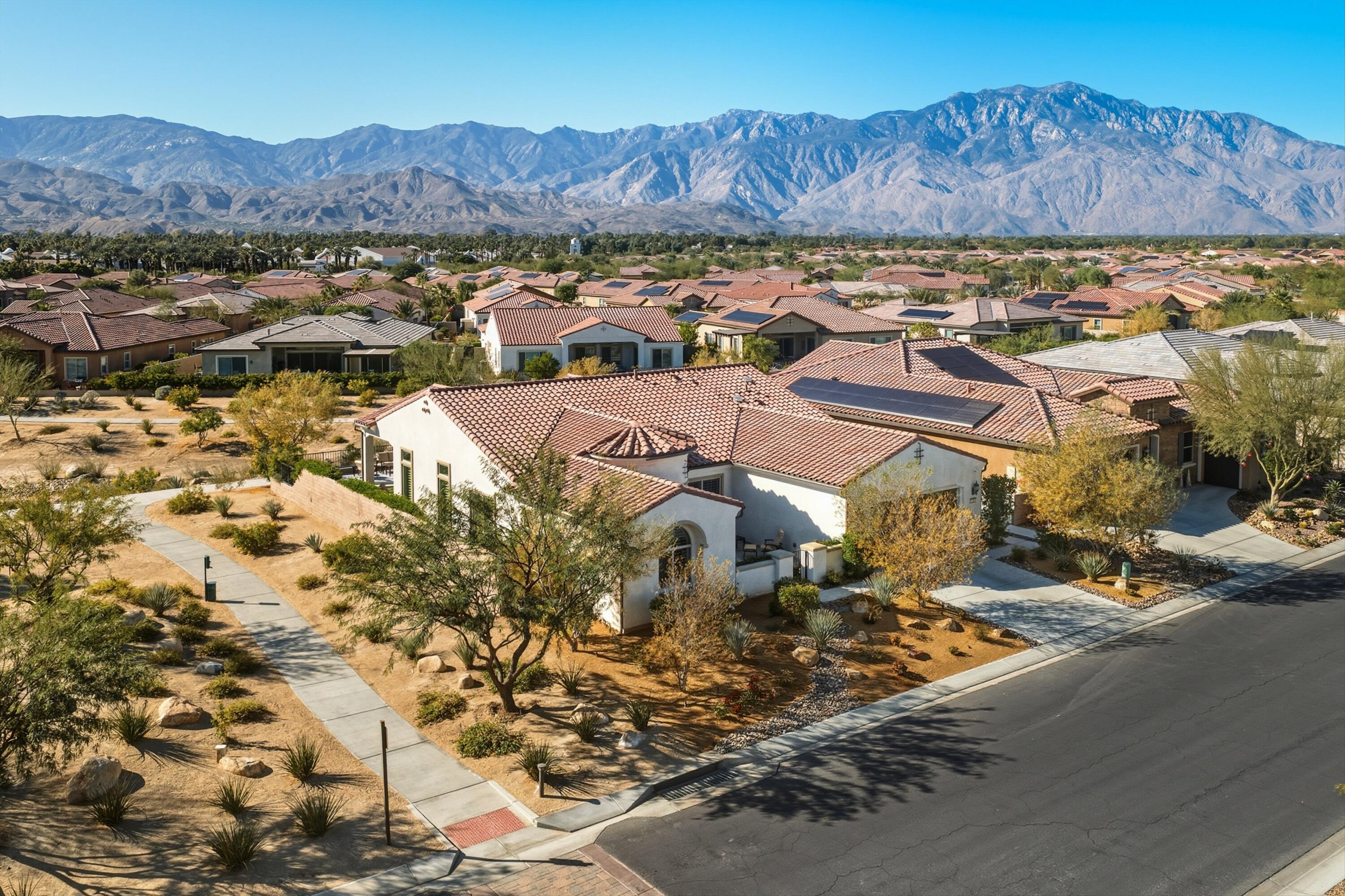 120 Cabernet Rancho Mirage, CA 92270 - Photo 2 of 41 03-109203466