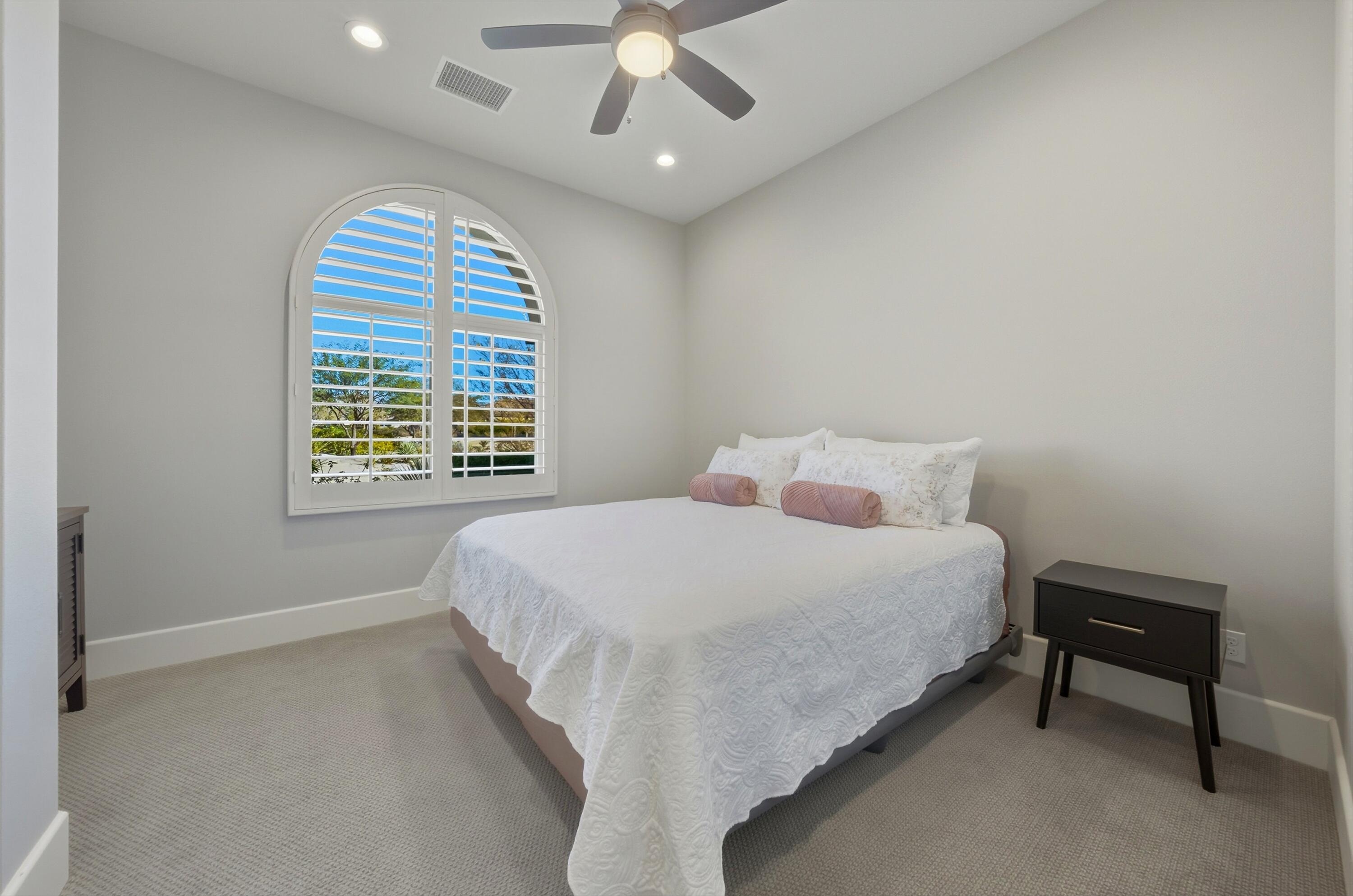 120 Cabernet Rancho Mirage, CA 92270 - Photo 21 of 41 34-109203502