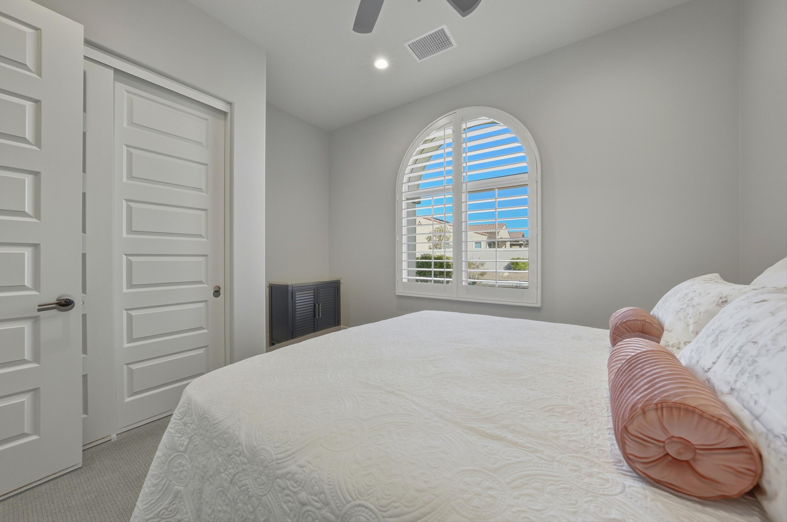 120 Cabernet Rancho Mirage, CA 92270 - Photo 22 of 41 35-109203503