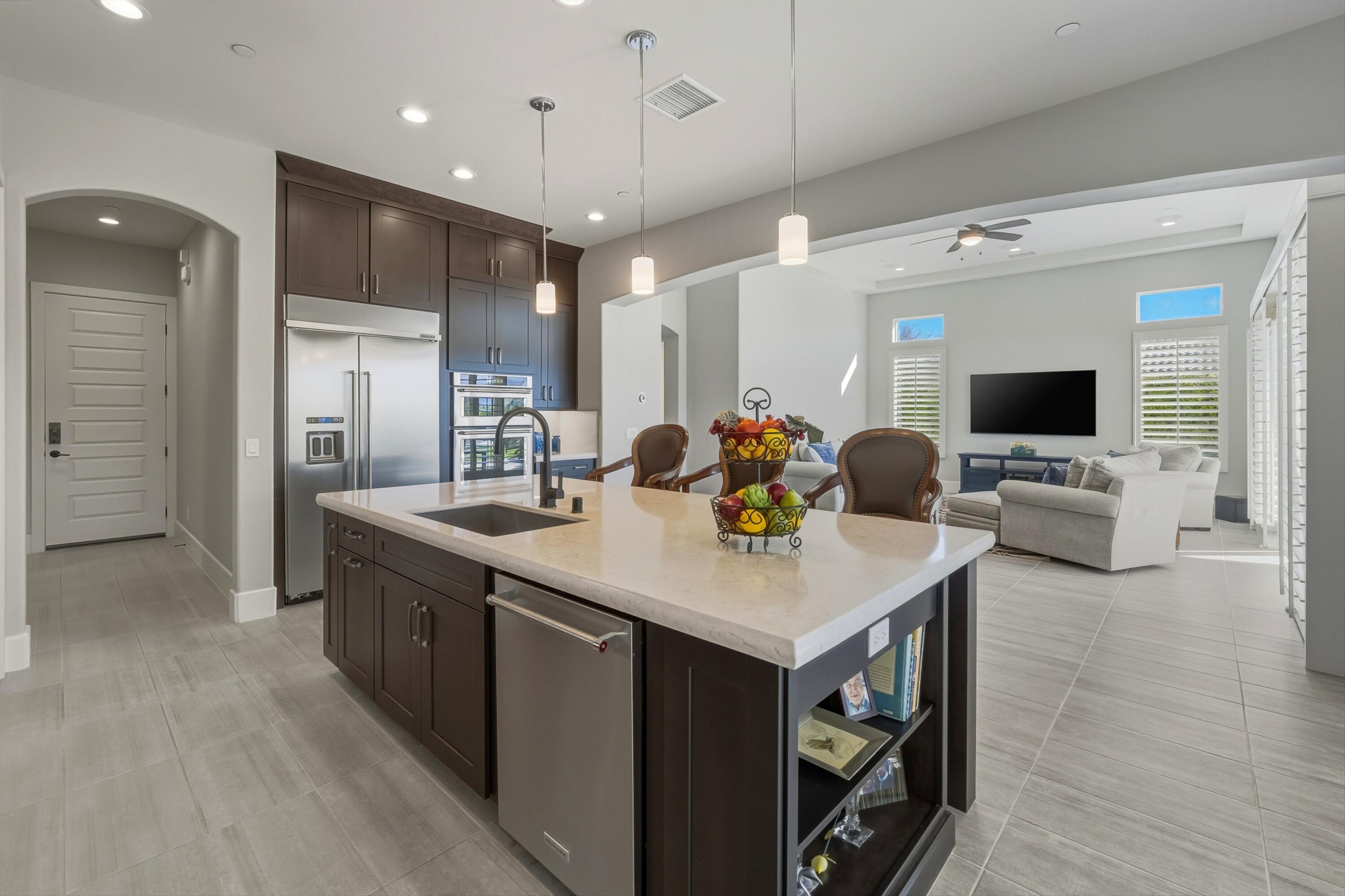 120 Cabernet Rancho Mirage, CA 92270 - Photo 10 of 41 23-109203486