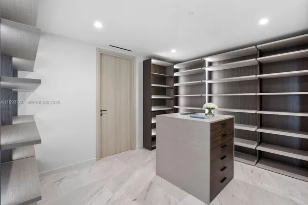 $50,000 | 1000 Brickell Plaza, Unit UPH6202, Miami, FL 33131