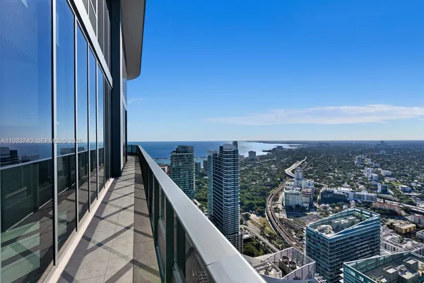 $50,000 | 1000 Brickell Plaza, Unit UPH6202, Miami, FL 33131
