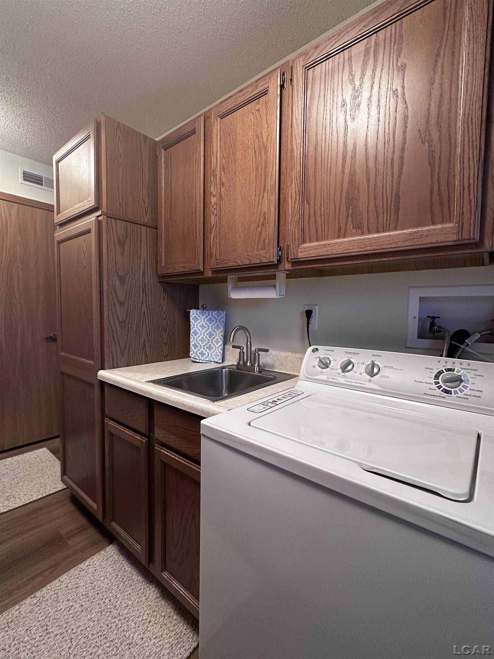 2075 Ballenberger Road Adrian, MI 49221 - Photo 10 of 40 50162838-2a62a369-db61-48b4-a6a7-5bae68367339.JPG