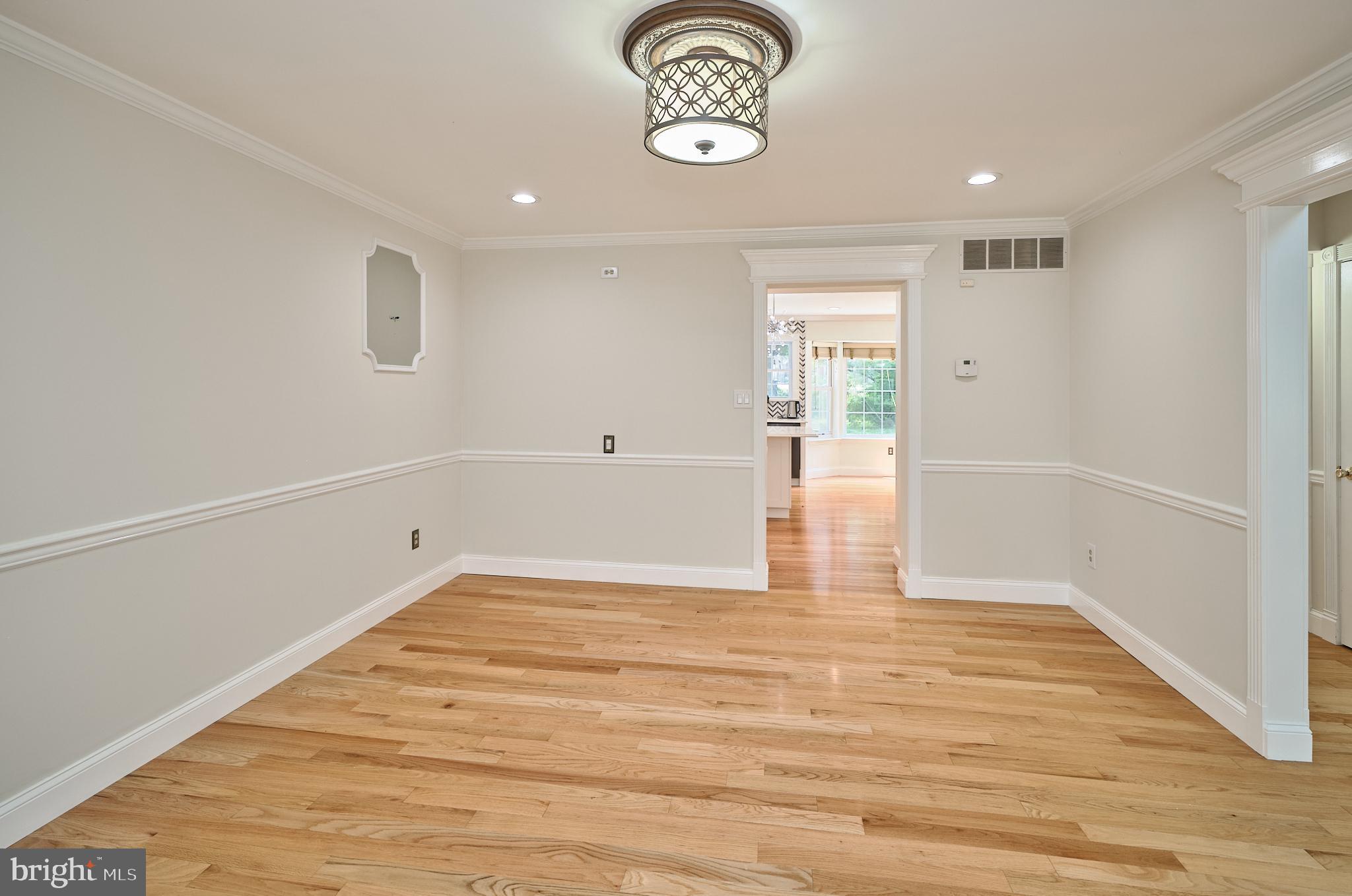 571 Constitution Road Lansdale, PA 19446 - Photo 28 of 46 Dining Room Looking Into Kitchen