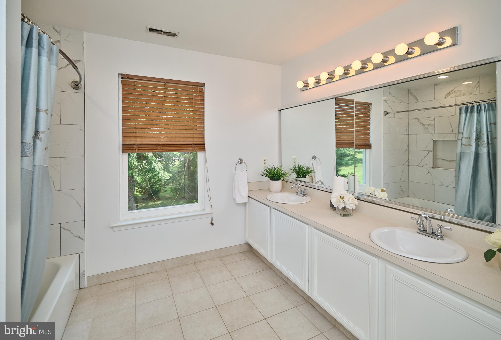 571 Constitution Road Lansdale, PA 19446 - Photo 35 of 46 Second Floor HUGE Full Bath