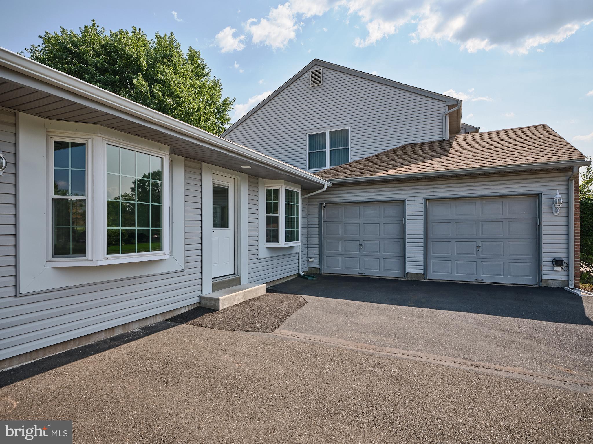 571 Constitution Road Lansdale, PA 19446 - Photo 4 of 46 Gallery Image 4