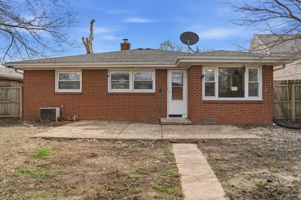 $174,900 | 808 West 15th Street, Sterling, IL 61081