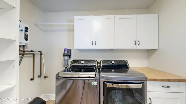 $800,000 | 5670 Bob White Trail, Mims, FL 32754